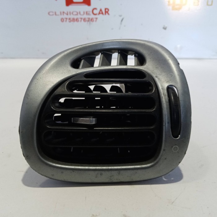 Grila ventilator Citroen Xsara Picasso f425136