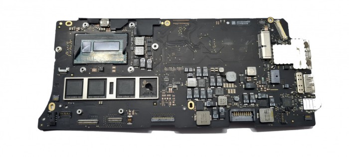 Placa de baza defecta (gaurita) pentru piese Apple Macbook Pro 13&quot; Retina A1502 Early 2015 cu i5-5287U i5-4288U i5-4308u