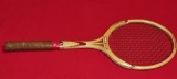 RACHETA tenis camp vintage DIN LEMN o bijuterie impecabila - DAVIS EQUIPAMENT / GENERAL SPORTS. SUPER COMPETITION. -
