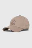 Cumpara ieftin New Era șapcă de baseball din bumbac 9FORTY NEW YORK YANKEES culoarea bej, cu imprimeu, 60503374
