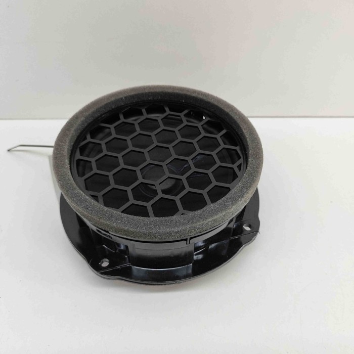 Difuzor ușă st&acirc;nga față SKODA SCALA 2021 OEM: 3V0035411J 23990890