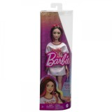 PAPUSA BARBIE FASHIONISTA BRUNETA CU ROCHITA SPORT, Mattel