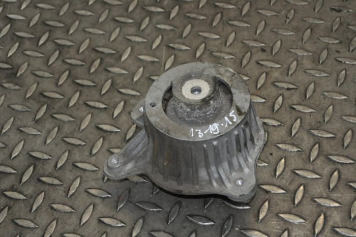 Suport motor st&acirc;nga MERCEDES-BENZ C W205 2016 OEM: A2052406617 12063904