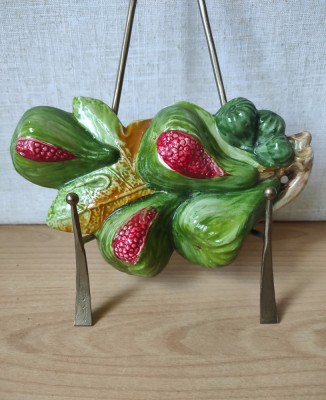 Aplica din ceramica, ram cu smochine foto