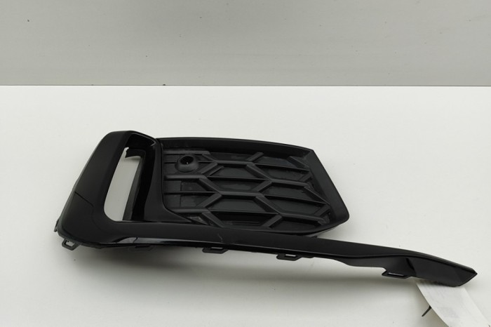 Grila dreapta față AUDI A6 C8 Avant 4A5 2024 OEM: 4K0807958,4K0807682T 31302220
