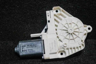 Motor macara geam ușă dreapta față VW TOUAREG 7P5 2013 OEM: 8K0959802B 1854755 foto