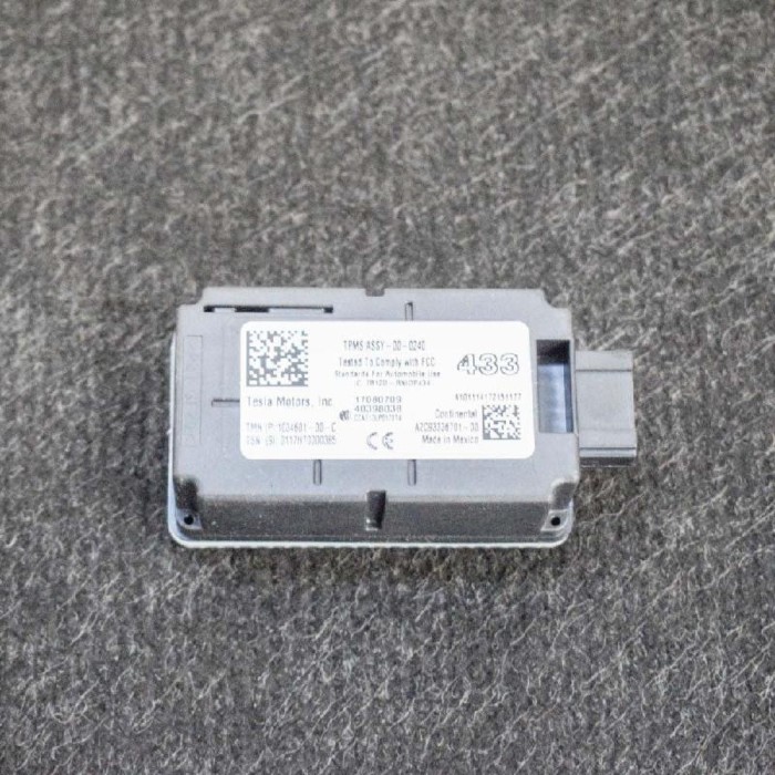 Modul de control presiune anvelope TESLA MODEL X 2018 OEM: 1034601-00-C,A2C93336701 10038562