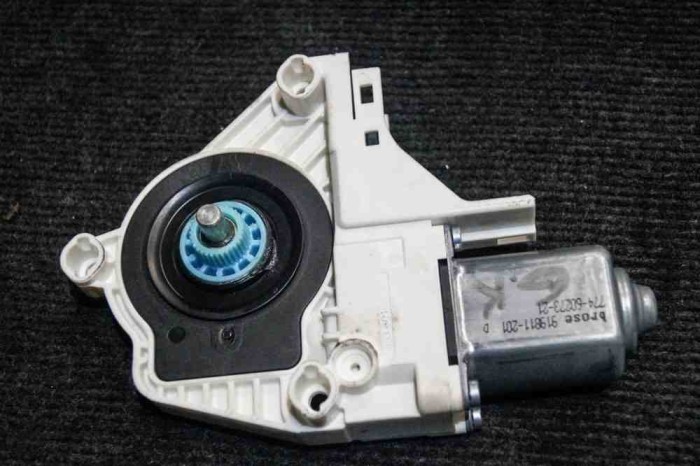 Motor macara geam ușă dreapta spate VW TOUAREG 7P5 2013 OEM: 8K0959812A 1854742