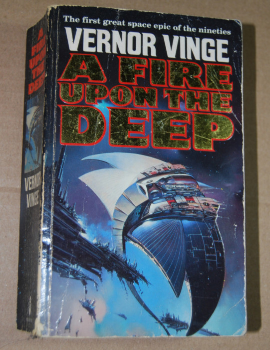 Vernor Vinge - A fire upon the deep