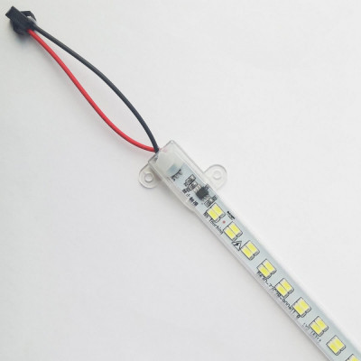 Banda LED rigida 12W 840Lm 900x14mm 6400k IP65 foto