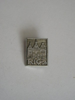 QW9 N3 76 - insigna - orase - capitale - Riga foto