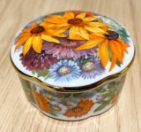 Cutie muzicala / bijuterii - Ardleigh Elliott - Ursula Band - Toamna - 1993