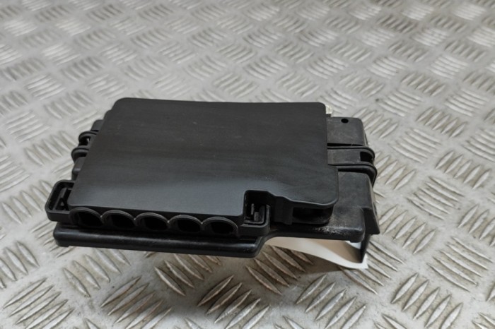 SKODA SCALA 2021 OEM: 2Q0937548D,2Q0937550B,E10367700,E10653600,2Q0915429A SKU: 23990876