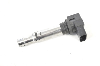 Bobina de inducție de &amp;icirc;naltă tensiune AUDI A3 8P1 2010 OEM: 036905715F 12058437 foto