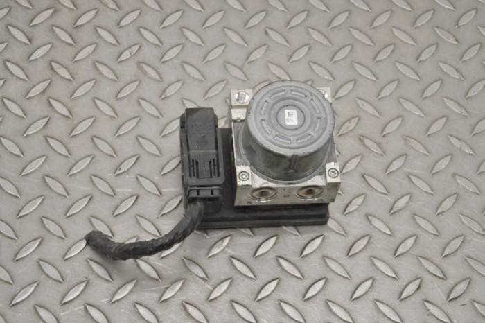 Pompa ABS BMW i3 I01 2018 OEM: Hatchback | 17853534