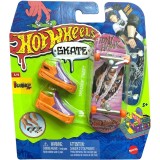 Set mini placa skateboard cu pantofi, Hot Wheels, Thrashin Tiger, HVJ93