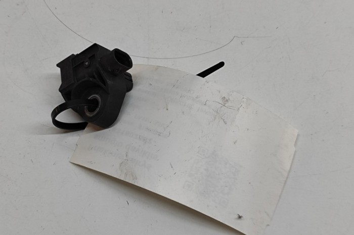 Senzor de impact st&acirc;nga față PORSCHE Taycan 2022 OEM: 4N0959651F | 31802582