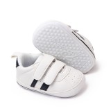 Cumpara ieftin Adidasi albi cu negru pentru baietei - Newe (Marime Disponibila: 3-6 luni
