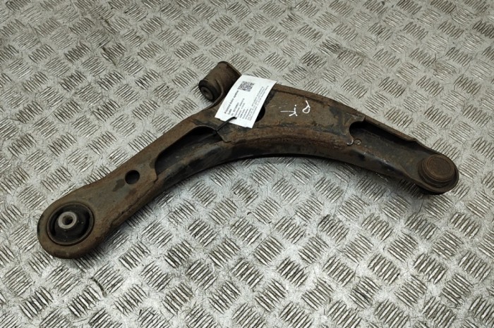 Braț inferior st&acirc;nga față MITSUBISHI OUTLANDER III GG_W, GF_W, ZJ 2017 OEM: 4013A499 27309021