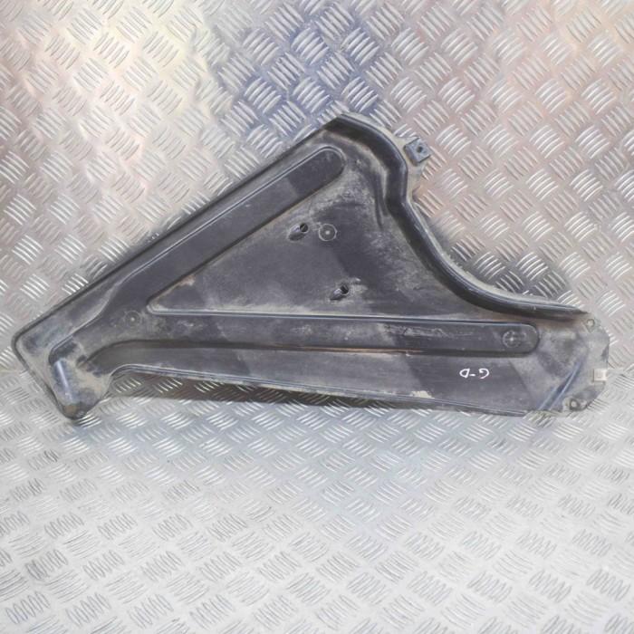 Scut motor dreapta spate AUDI Q7 4M 2020 OEM: 4M0825219E