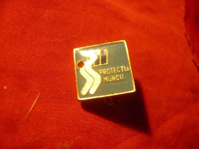 Insigna Protectia Muncii , h=1,5cm ,metal si email foto