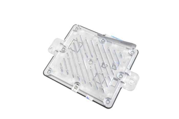 Amplificator de sunet PORSCHE Taycan 2021 OEM: 9J1907018AD,9J1907018 21402648