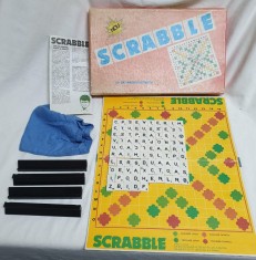 SCRABBLE joc vechi din anul 1984, jucarie din perioada comunista Epoca de Aur - Joc distractiv si creativ, romanesc, de colectie