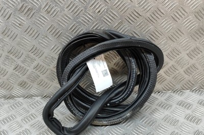 Garnitura ușă dreapta spate AUDI A3 Limousine 8YS 2022 OEM: 8Y5833721B | 24600231 foto