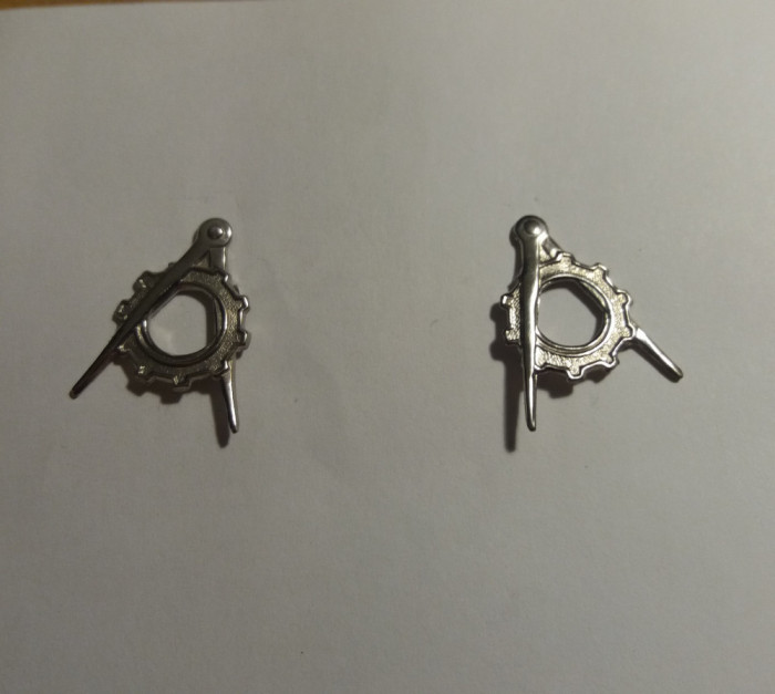 S 4 - semne de arma - metalice - ingineri militari - argintii