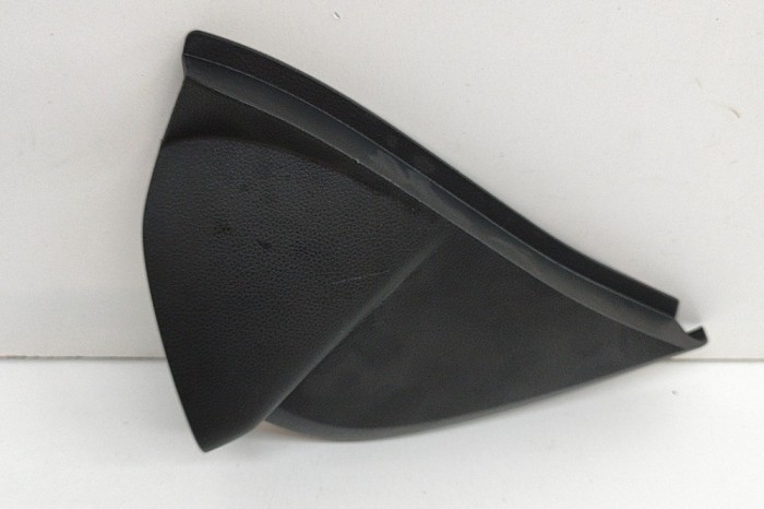 Ornament lateral planșa de bord HONDA CIVIC X Hatchback FC_, FK 2021 OEM: 77215-TBA-A0,77215-TBA-A2 27283063