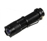 Cumpara ieftin Lampa pentru bancnote cu lumina LED si UV 366 nm