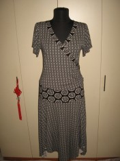 Rochie frumoasa E-vie, asimetrica Mar M/L