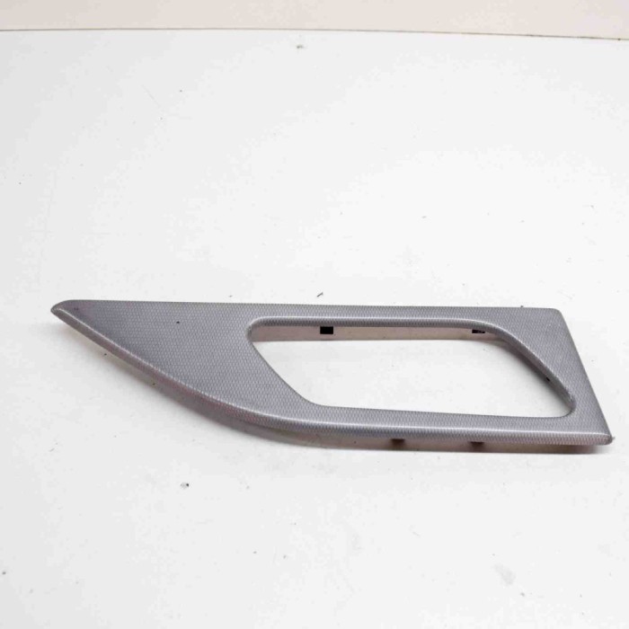 Ornament panou ușă st&acirc;nga spate JAGUAR F-PACE X761 2019 OEM: HK83-237B47-C,HK83-237B47-C-HA 14499171