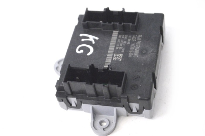 Modul de control ușă st&acirc;nga spate JAGUAR XE X760 2016 OEM: GJ32-14D619-BA | 15153912