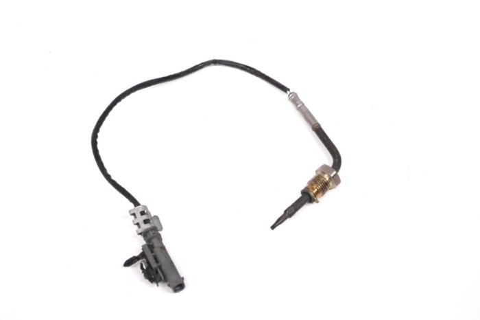 Senzor de temperatură gaze de eșapament VOLVO V40 Hatchback 2019 OEM: 31480573 | 14831667