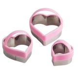 Cumpara ieftin Set 3 forme decupatoare in forma de inima, Pentru prajituri, Stampile de patiserie, Biscuiti, 560COF