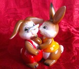 FIGURINA BIBELOU PORTELAN GOEBEL - IEPURASI 10 CM