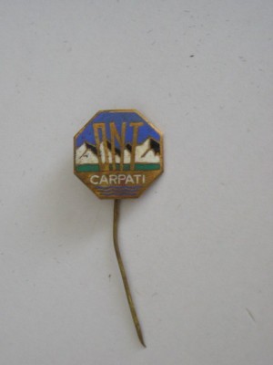 QW9 K 29 - Insigna - tematica turism - comunism - ONT Carpati foto