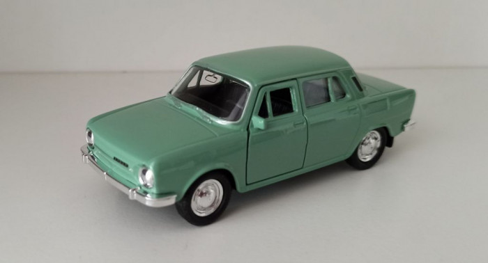 Macheta Skoda 100 verde - Welly 1/36