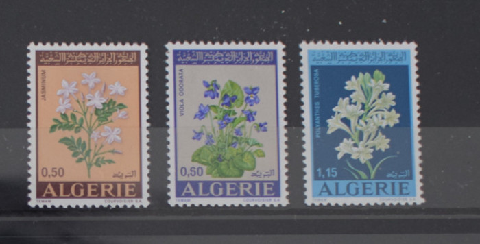 TS24/01 Timbre Algeria Nestampilat Flora