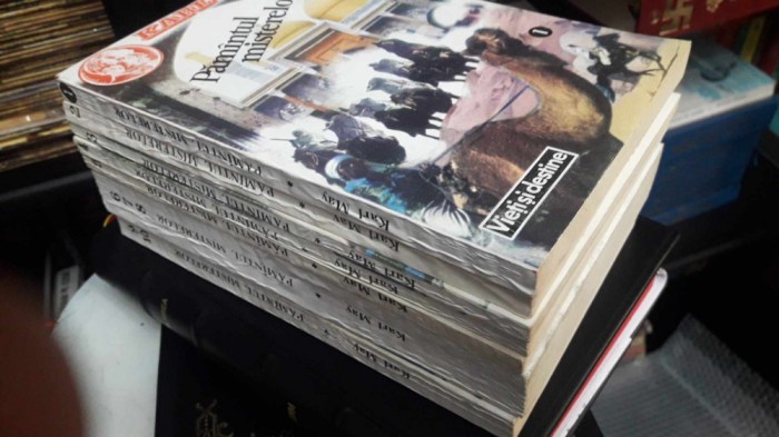Pamantul Misterelor-Karl May- 10 volume