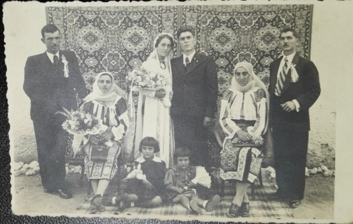 Fotografie tip carte postala, Romania, nunta la tara, perioada interbelica