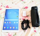 Tabletă Samsung Galaxy Tab A6 ca nouă cu husă de protecție neagră Celly