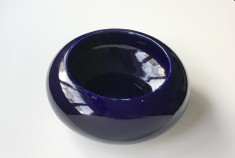 Bol ceramica albastra lucioasa foto