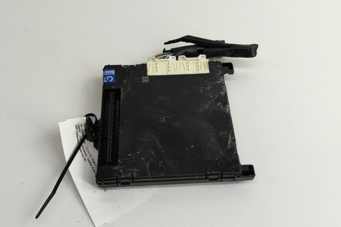 Modul de confort TOYOTA PRIUS _W5_ 2016 OEM: 89221-47450,238000-4424 28883470
