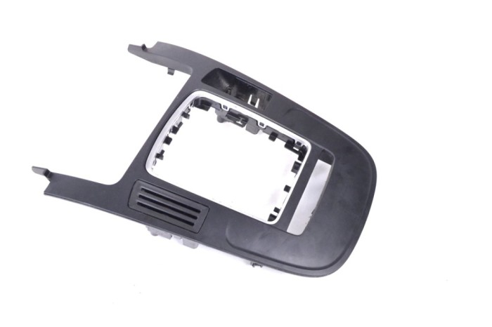Ornament consola centrală AUDI A5 8T3 2007 OEM: 8K0864261 12197860