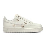 Pantofi Sport Dama, Nike, Air Force 1 '07 LX FV3654-111 - 36.5