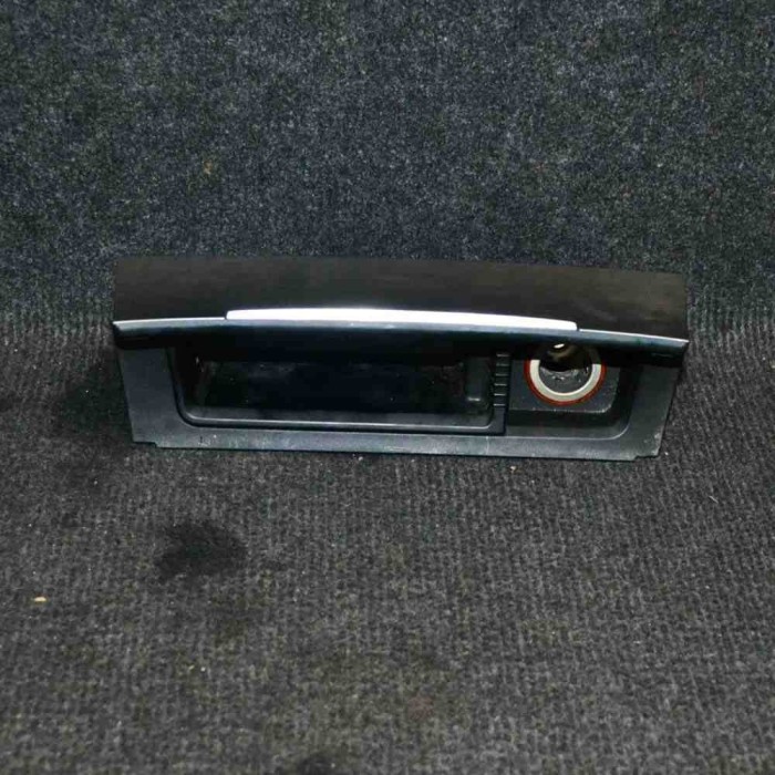 Scrumiera VW PASSAT Variant B7 365 2012 OEM: 3C0863284K 1698498