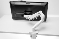 VESA Mount for Cintiq 24 &amp;amp; 32 foto