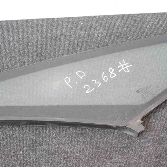 Geam lateral dreapta față OPEL ZAFIRA TOURER C P12 2016 OEM: MPV | 3970699